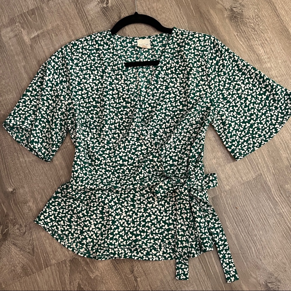 Green floral wrap top